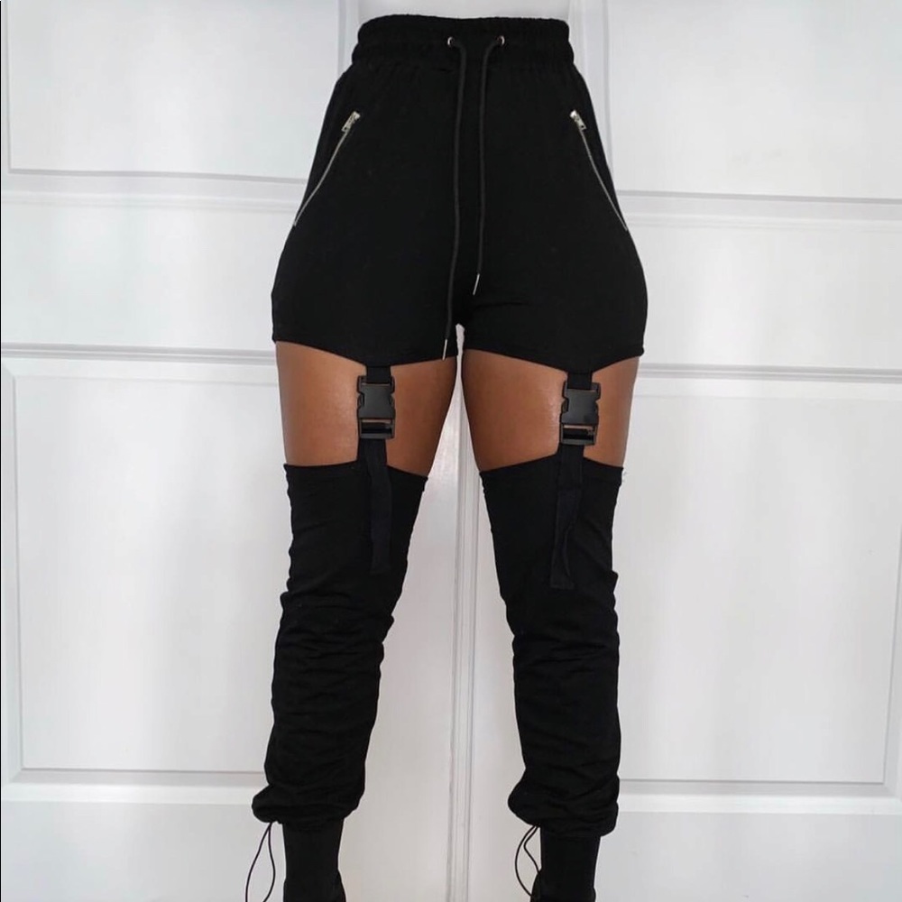 Cut out joggers